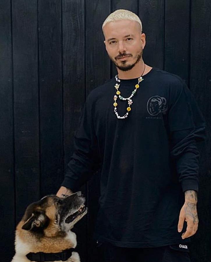 Salute Evae+ Smiley Pearl Necklace